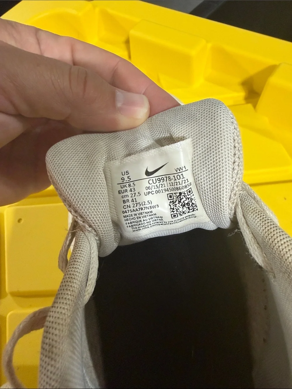 Nike White and Black Air Max Golf Sneakers